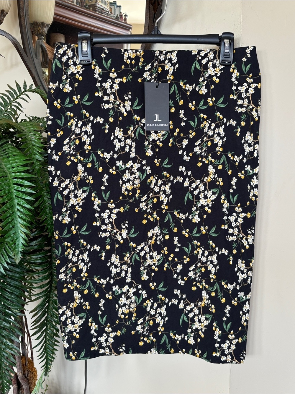 Jules & Leopold Black Floral Pencil Skirt White Yellow Midi Rayon Stretch Waist